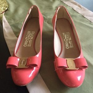 Salvatore Ferragamo Vara Patent low-heel bow pump.